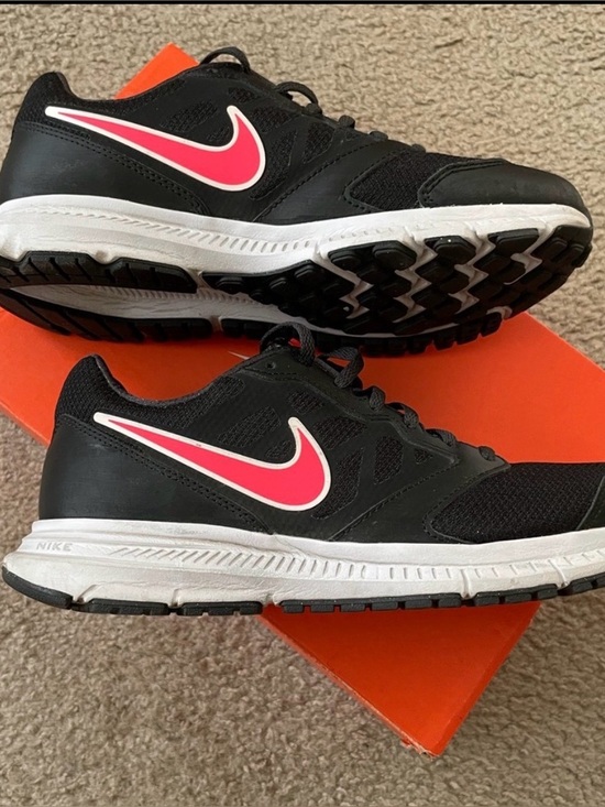 Nike Shoes - Nike Black and Pink Running Shoes